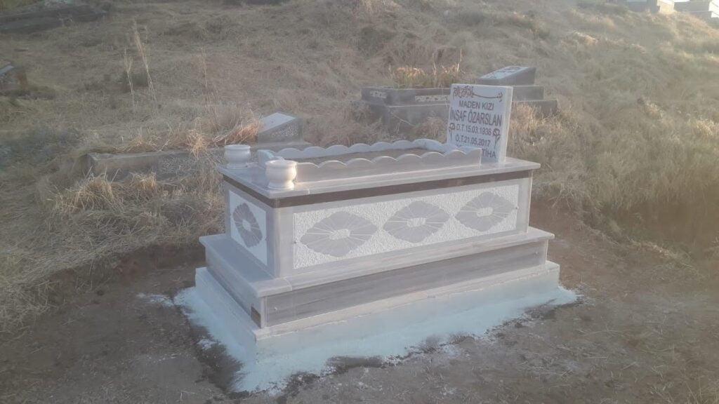 Malatya Özel Tasarım Mezar 37