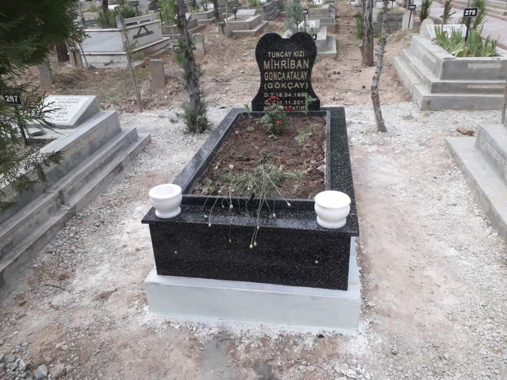 Malatya Granit Mezar 68
