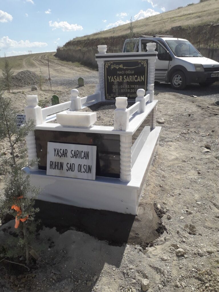 Malatya Granit Mezar 70