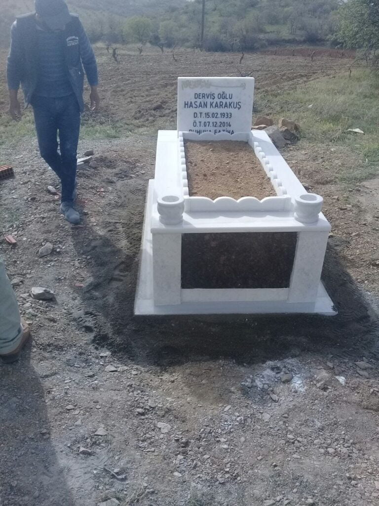 Malatya Granit Mezar 23